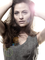 Lara Pulver photo #