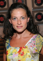 Lara Pulver photo #