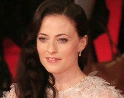 photo 9 in Lara Pulver gallery [id671107] 2014-02-24