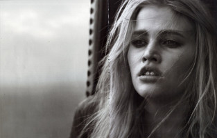 Lara Stone photo #