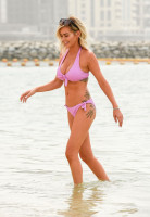 Laura Anderson photo #