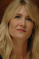 photo 23 in Laura Dern gallery [id204775] 2009-11-24