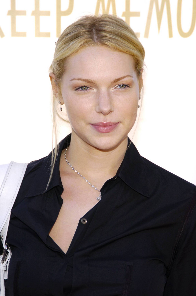 Laura Prepon: pic #21280