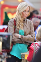 Laura Vandervoort photo #