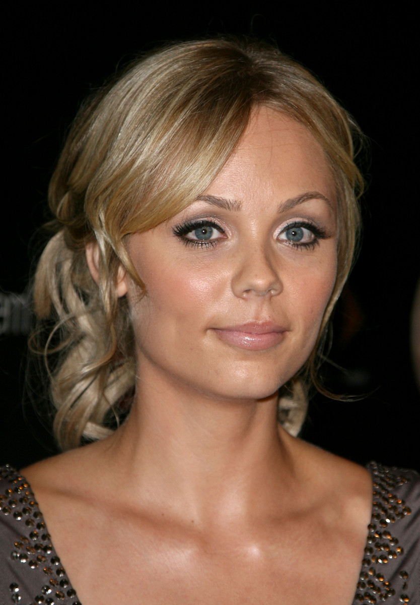 Laura Vandervoort: pic #336677