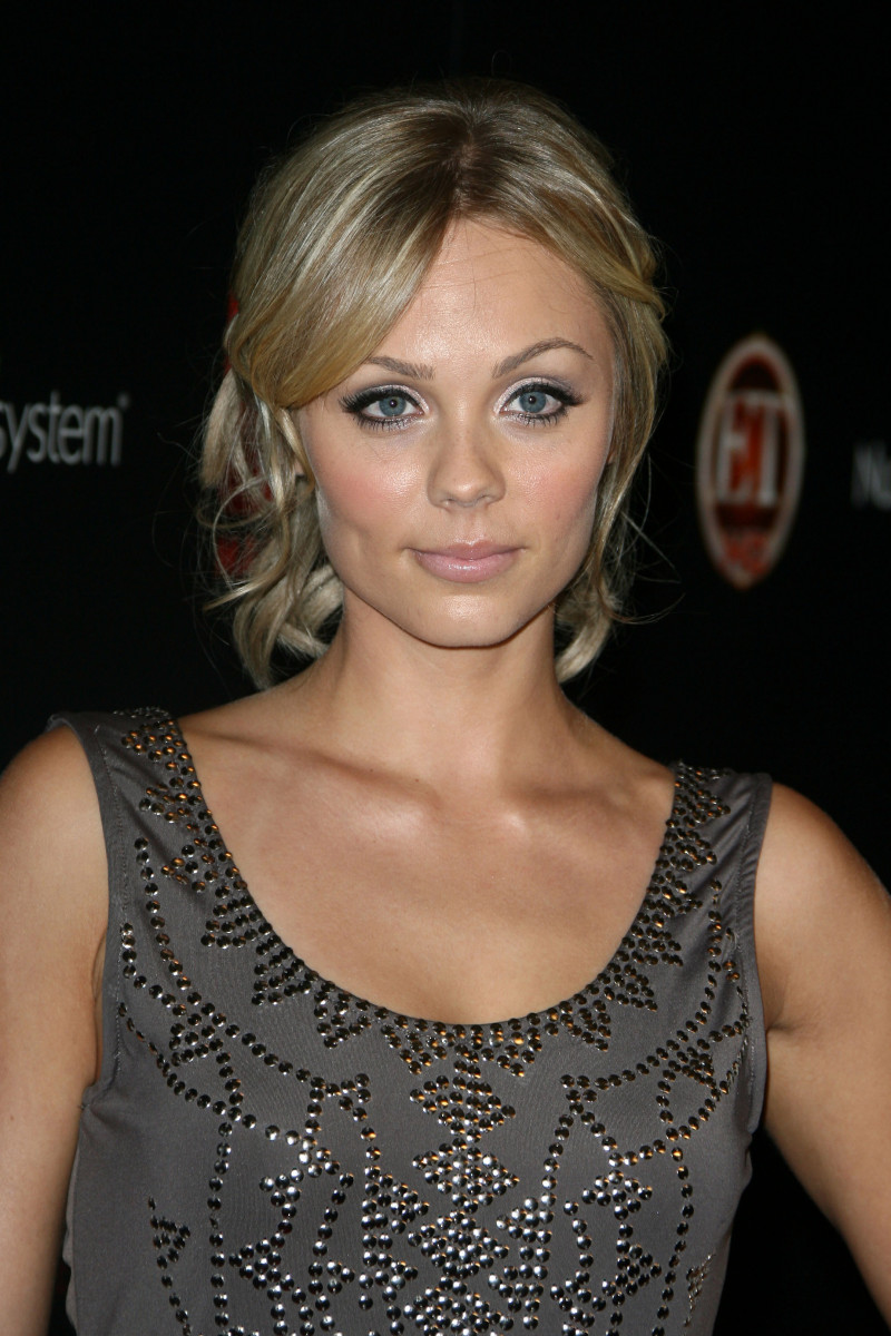 Laura Vandervoort: pic #336691