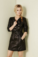 Laura Whitmore photo #