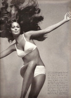 Lauren Hutton photo #