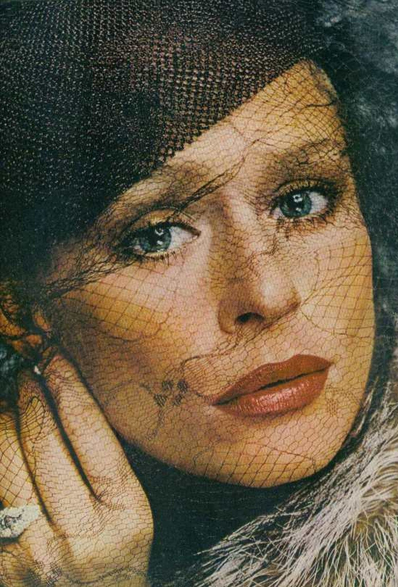 Lauren Hutton: pic #272105