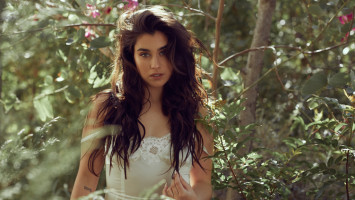 Lauren Jauregui photo #