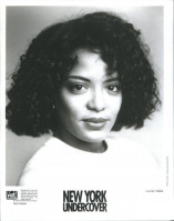 Lauren Velez photo #