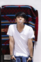 Lee Joon Ki photo #