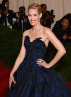 Leslie Bibb photo #