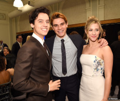 Lili Reinhart photo #