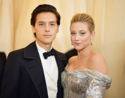 Lili Reinhart photo #