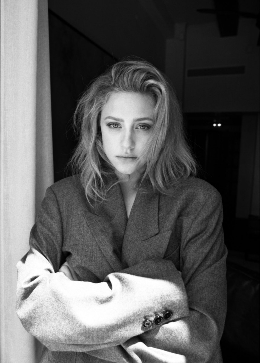 Lili Reinhart: pic #1226145