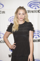 Lili Reinhart photo #