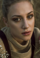 Lili Reinhart photo #
