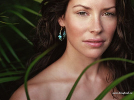 Evangeline Lilly pic #40814