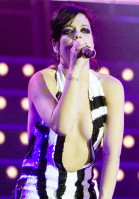 photo 20 in Lily Allen gallery [id208240] 2009-12-01