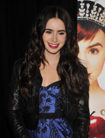 Lily Collins photo #