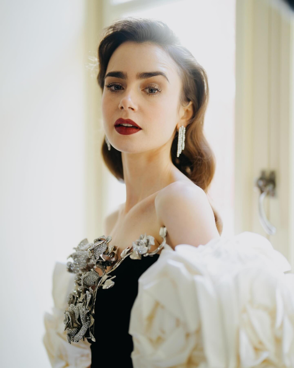 Lily Collins: pic #1349291