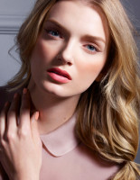 Lily Donaldson photo #