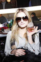Lily Donaldson photo #