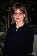 Linda Hamilton photo #