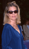 Linda Hamilton photo #