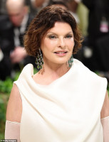 Linda Evangelista pic #1353536