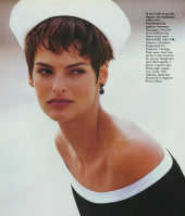 Linda Evangelista photo #