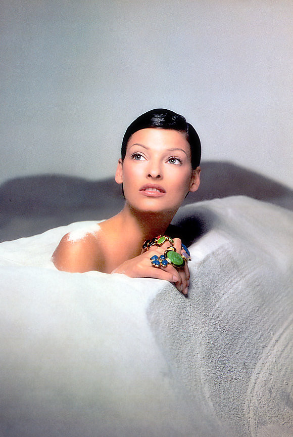 Linda Evangelista: pic #5745