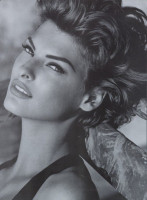 Linda Evangelista photo #