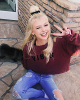 Loren Gray photo #