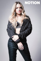 Louisa Johnson photo #