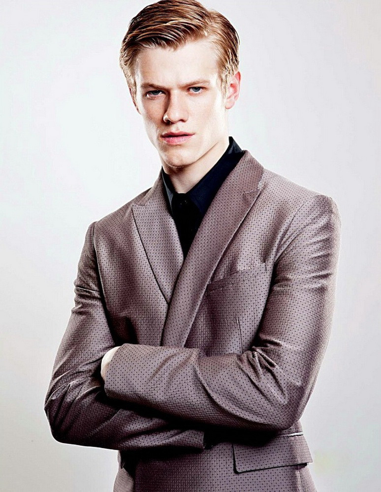 Lucas Till: pic #432629