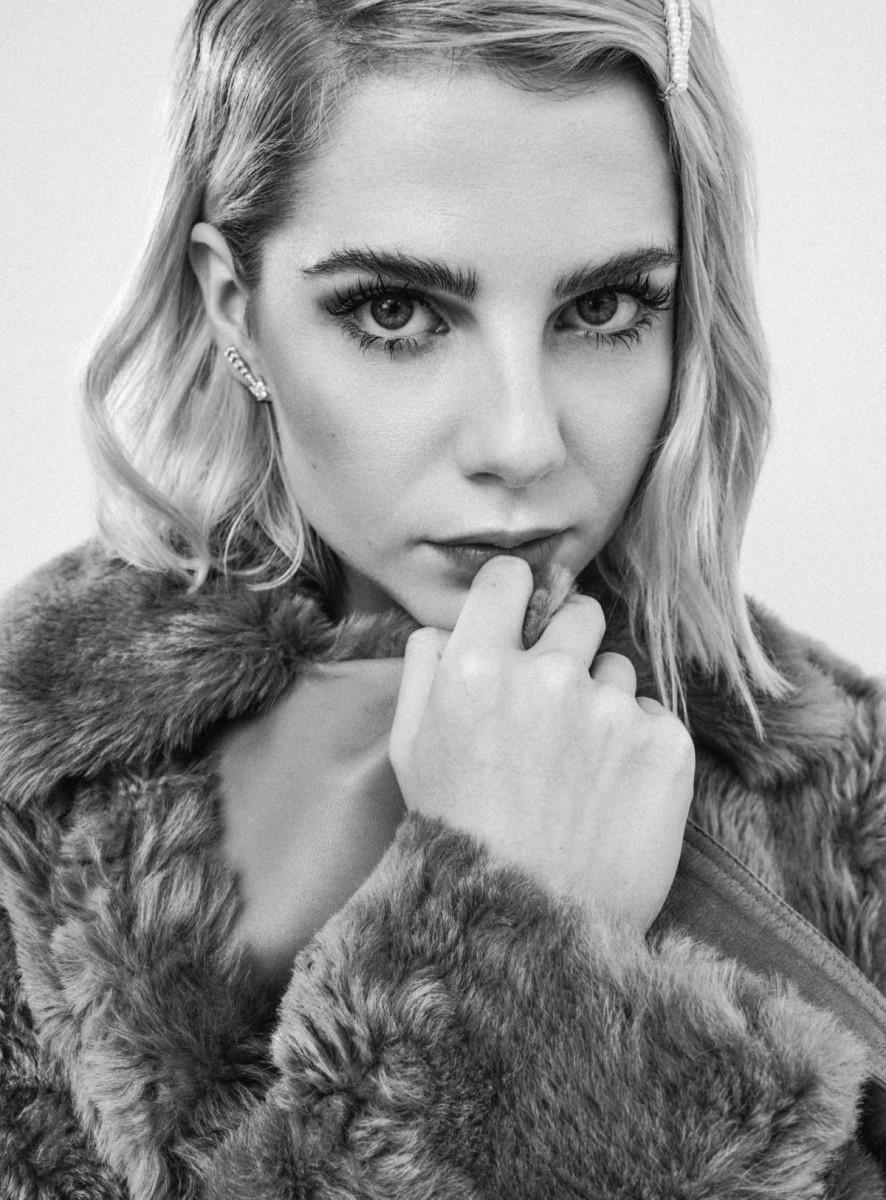 Lucy Boynton: pic #1224036