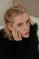 Lucy Boynton photo #
