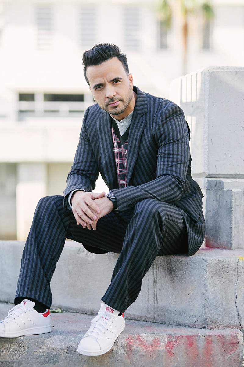 Luis Fonsi: pic #1053105
