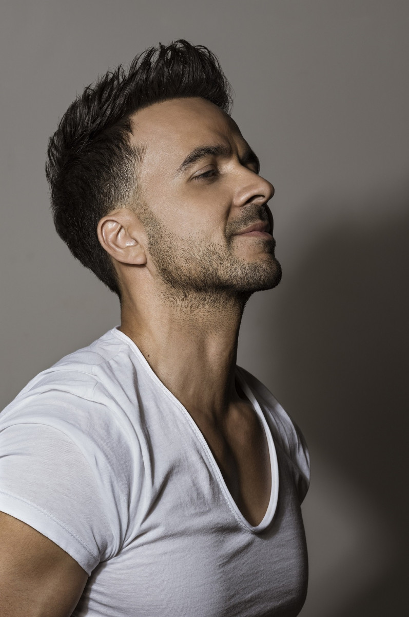 Luis Fonsi: pic #1052005