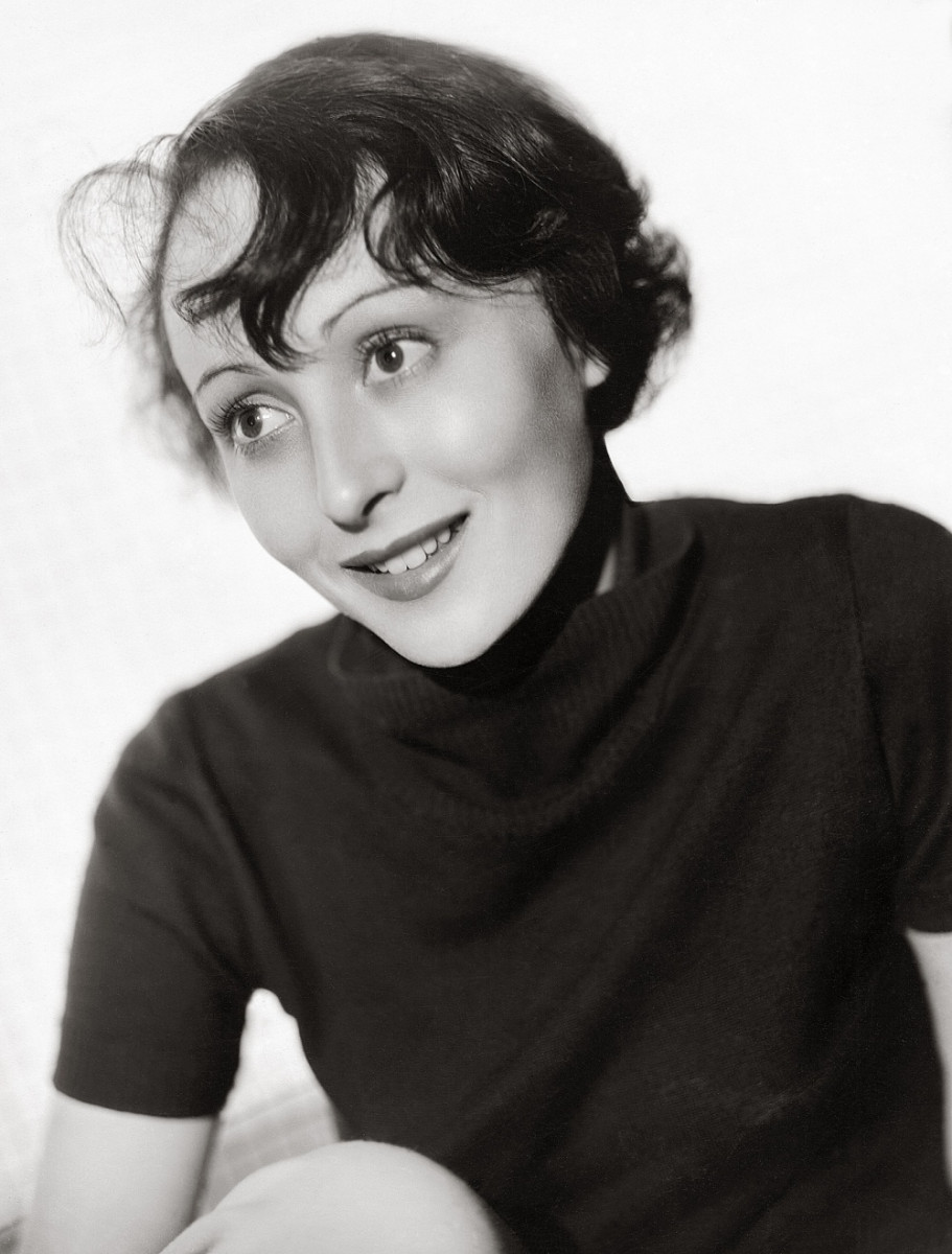 Luise Rainer: pic #242377