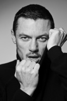 Luke Evans photo #