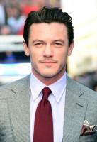 Luke Evans photo #