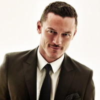 Luke Evans photo #