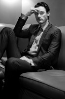 Luke Evans photo #