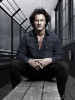 Luke Evans photo #