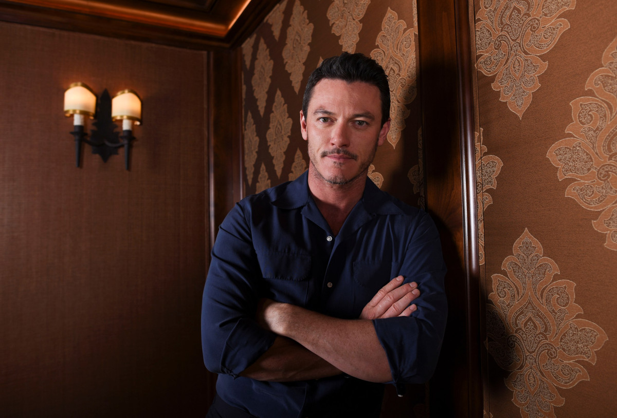 Luke Evans: pic #920015