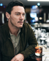 Luke Evans photo #