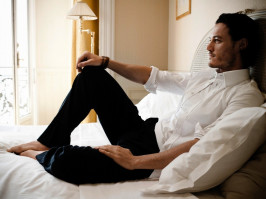 Luke Evans photo #